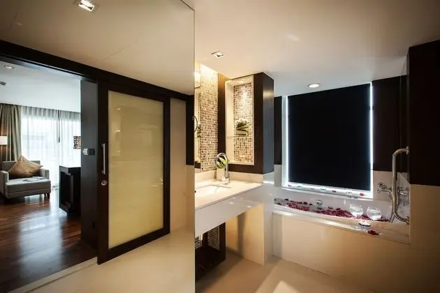 Ocean View Suite