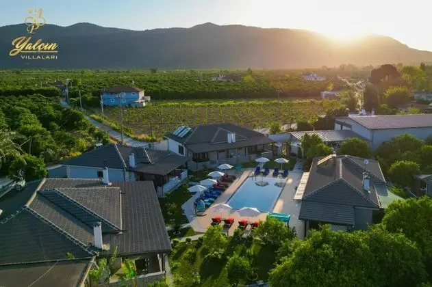 Villa, Bahçe Manzaralı