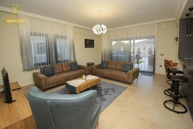 Villa, Bahçe Manzaralı