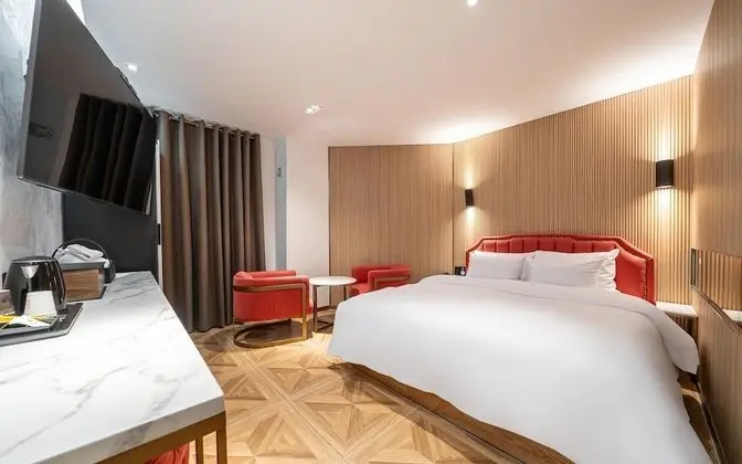 Oda (Special Room B(Netflix Massage bed Pa)