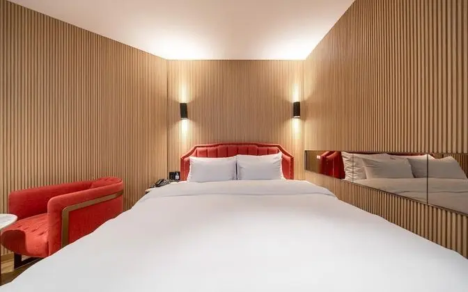 Oda (Special Room B(Netflix Massage bed Pa)
