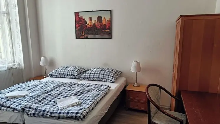 Basic Tek Büyük Yataklı Oda