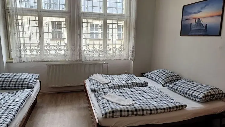Basic Üç Kişilik Oda