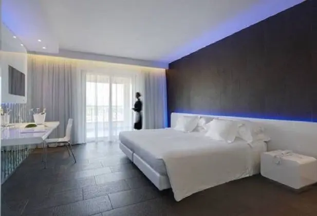 Comfort Tek Büyük veya İki Ayrı Yataklı Oda