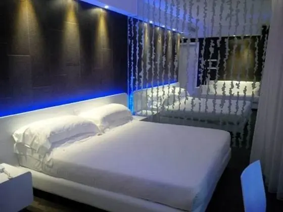 Comfort Tek Büyük veya İki Ayrı Yataklı Oda