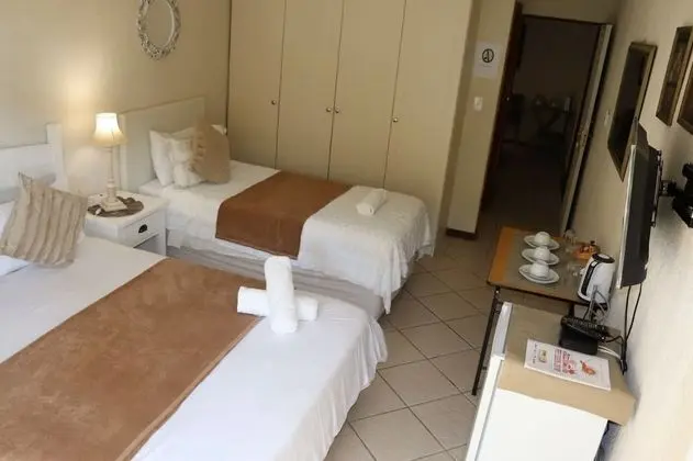 Oda, 2 Çift Kişilik Yatak, Bahçe Manzaralı (Family Room 2)
