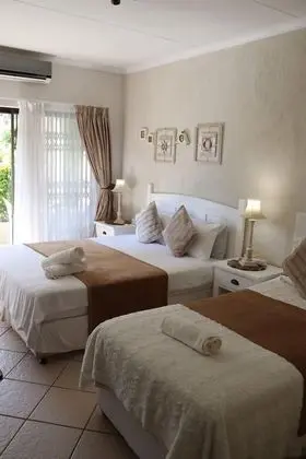 Oda, 2 Çift Kişilik Yatak, Bahçe Manzaralı (Family Room 2)