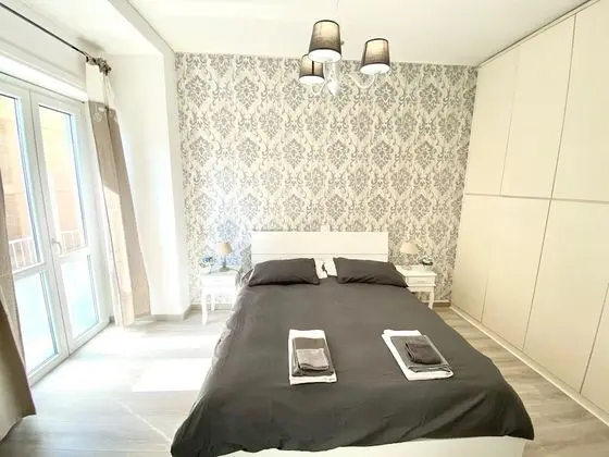 Tek Büyük Yataklı Oda