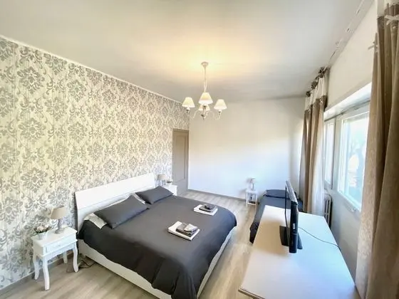 Üç Kişilik Oda