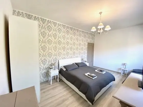 Üç Kişilik Oda