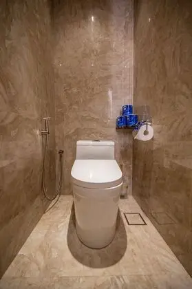 City Tek Büyük Yataklı Oda