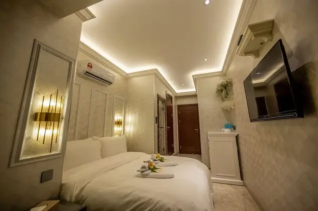 Deluxe Tek Büyük Yataklı Oda