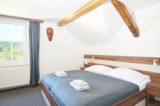 Tek Büyük Yataklı Oda