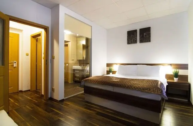 Tek Büyük Yataklı Oda