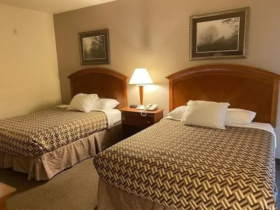 Oda, 2 Büyük (Queen) Boy Yatak, Sigara İçilmez