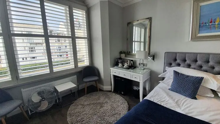 Design Oda, 1 En Büyük (King) Boy Yatak, Deniz Manzaralı