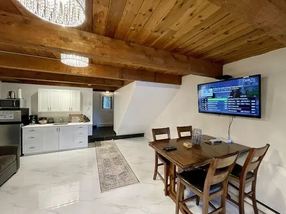 Oda (Private Oceanfront Room Hot tub & Sea)