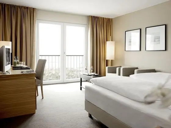 Deluxe Tek Büyük Yataklı Oda, Kısmi Deniz Manzarası