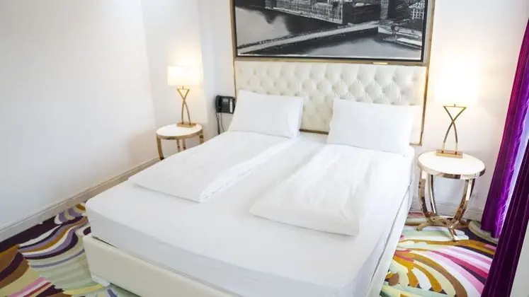 Tek Büyük Yataklı Oda