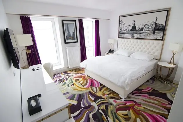 Tek Büyük Yataklı Oda