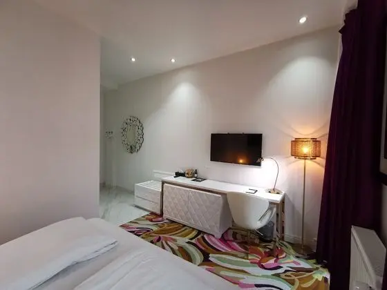 Tek Büyük Yataklı Oda, Teras