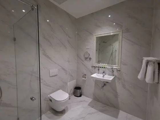 Tek Büyük Yataklı Oda, Teras