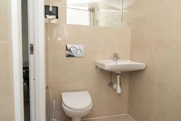 Tek Büyük Yataklı Oda