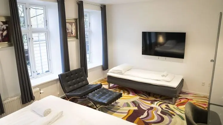 Üç Kişilik Oda