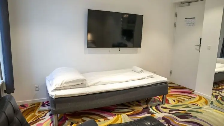 Üç Kişilik Oda