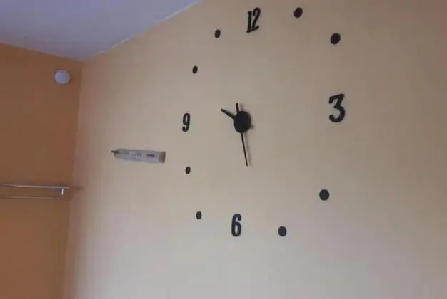 İki Ayrı Yataklı Oda, Ortak Banyo