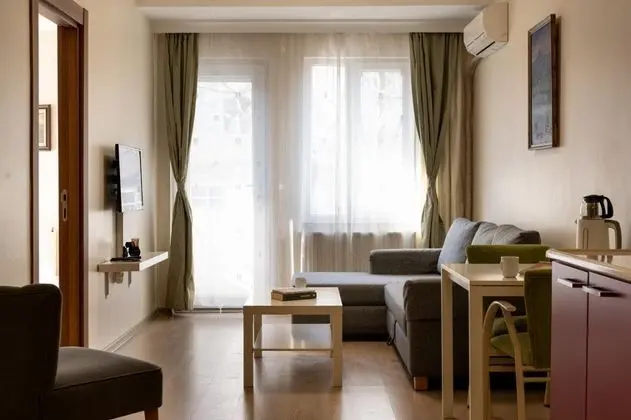 Çift Kişilik, Şehir Manzaralı