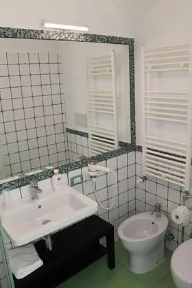 Comfort Tek Büyük veya İki Ayrı Yataklı Oda