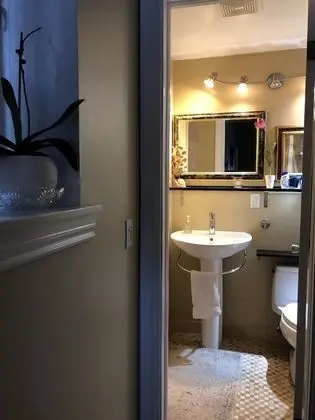 Comfort Tek Büyük Yataklı Oda, Banyolu/Duşlu (The East Wing)