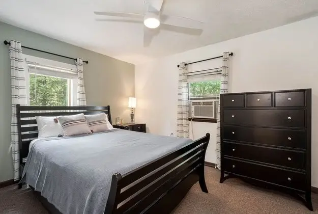 Ev, Birden Çok Yatak, Şömine