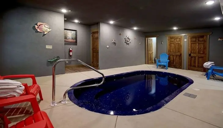 Dağ Evi, Birden Çok Yatak, Sıcak Su Havuzu