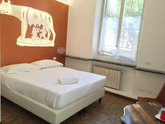 Standard Tek Büyük Yataklı Oda