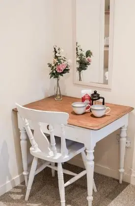 Superior Apart Daire, Banyolu/Duşlu, Bahçe Manzaralı