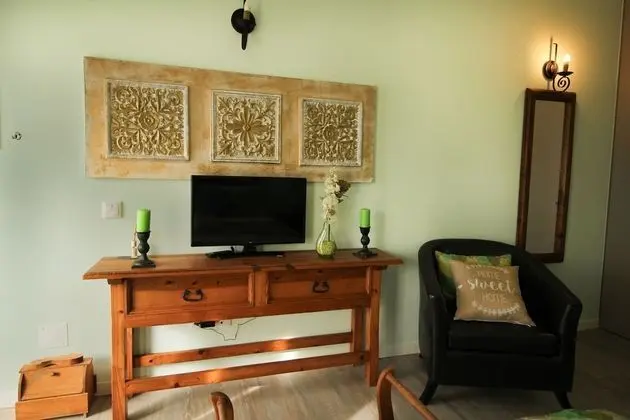 Deluxe Tek Büyük Yataklı Oda, Bahçe Manzaralı (Tree)