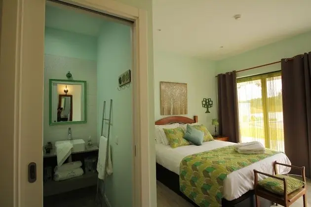 Deluxe Tek Büyük Yataklı Oda, Bahçe Manzaralı (Tree)