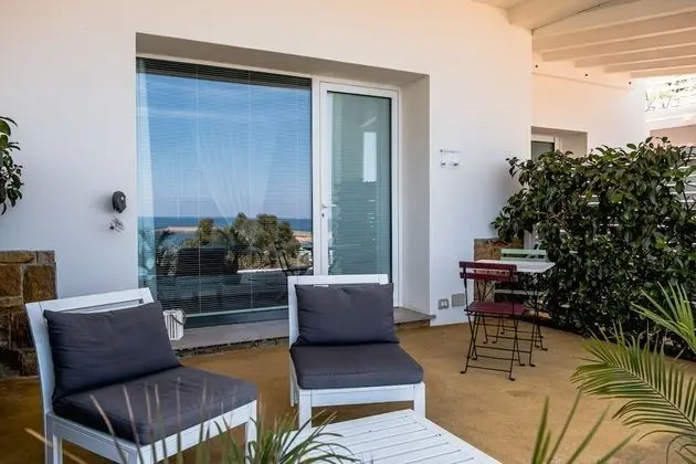 Deluxe Tek Büyük Yataklı Oda, Teras, Deniz Manzaralı