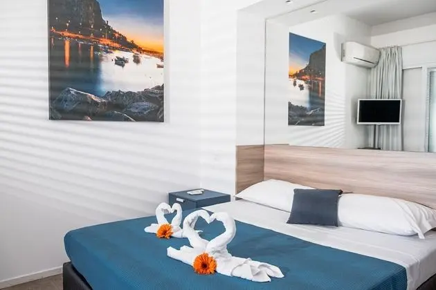 Superior Tek Büyük Yataklı Oda, Teras, Deniz Manzaralı