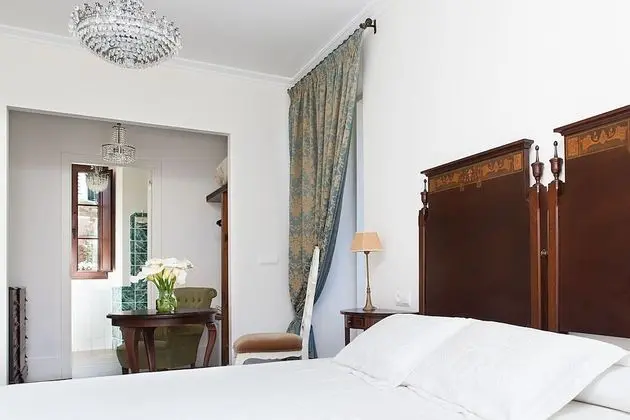 Superior Tek Büyük veya İki Ayrı Yataklı Oda