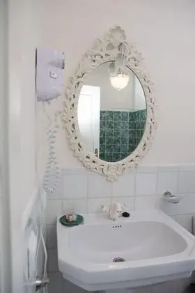 Superior Tek Büyük veya İki Ayrı Yataklı Oda