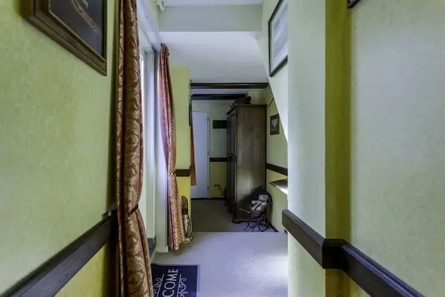 Old Dutch "Suite"