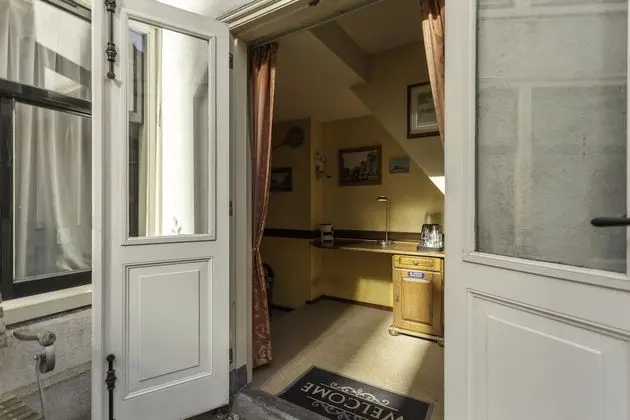 Old Dutch "Suite"