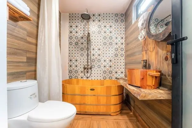 Deluxe Tek Büyük Yataklı Oda, Küvet