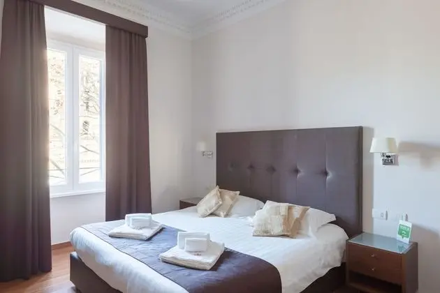 Deluxe Tek Büyük veya İki Ayrı Yataklı Oda