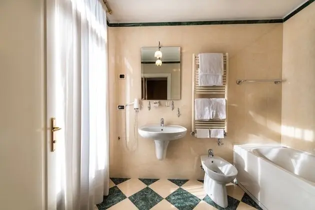 Büyük Yataklı Tek Kişilik Oda, Lagün Manzaralı