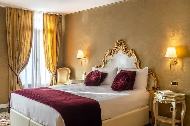 Family Oda, Lagün Manzaralı