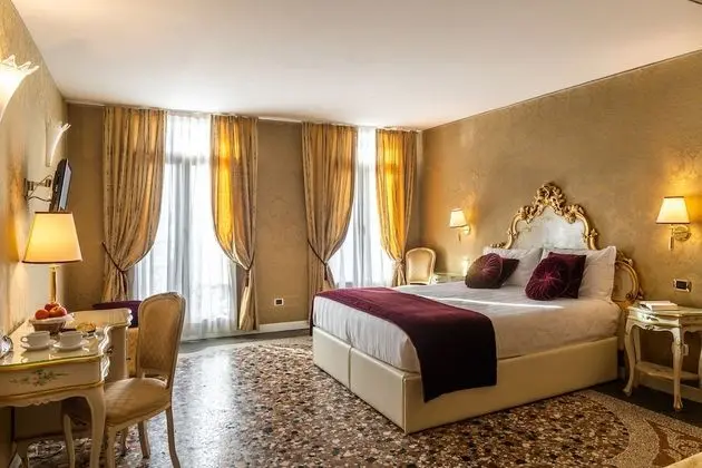 Family Oda, Lagün Manzaralı